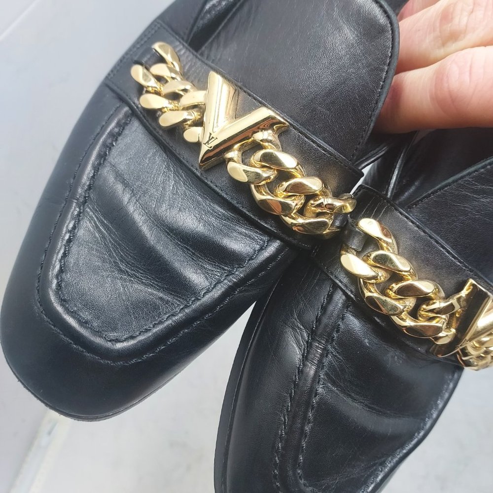 Louis Vuitton Black Gold Chain Loafer - Picture 5 of 12